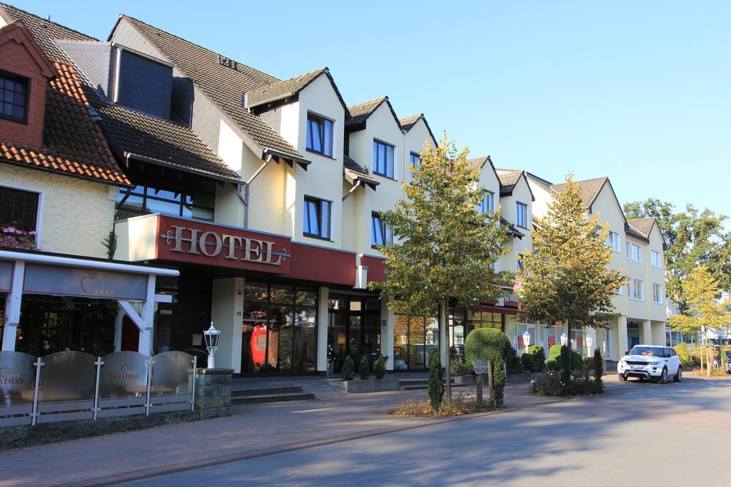 Akzent Hotel Jonathan Lippstadt Exteriör bild